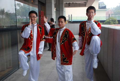 米兰在线客服,年会之幕后花絮